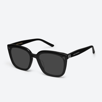 My Me 01 Black / Black