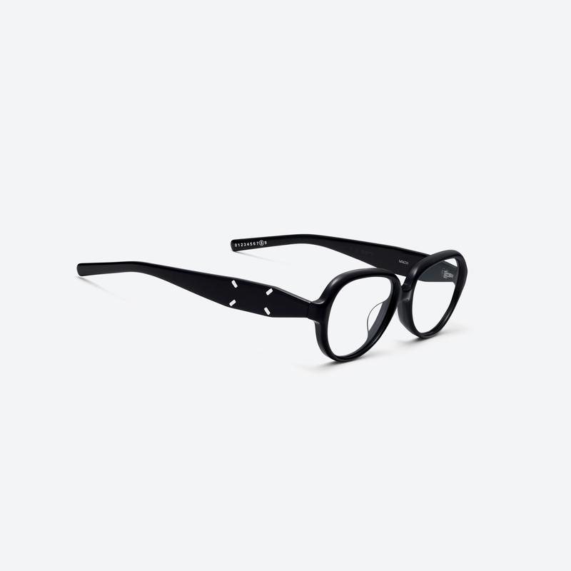 Maison Margiela – MM211 01 Black / Clear