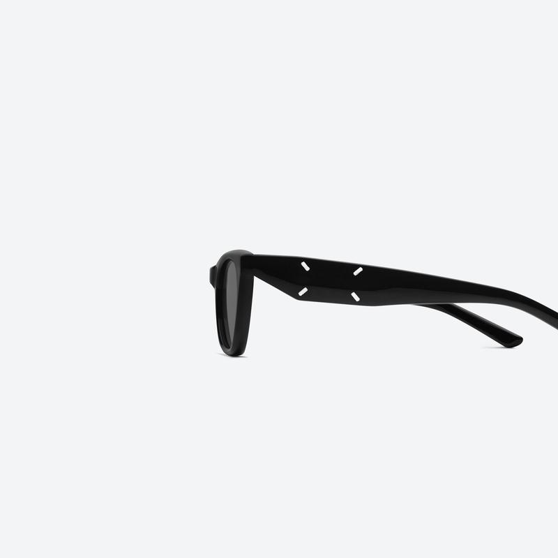 Maison Margiela – MM208 01 Black / Gray