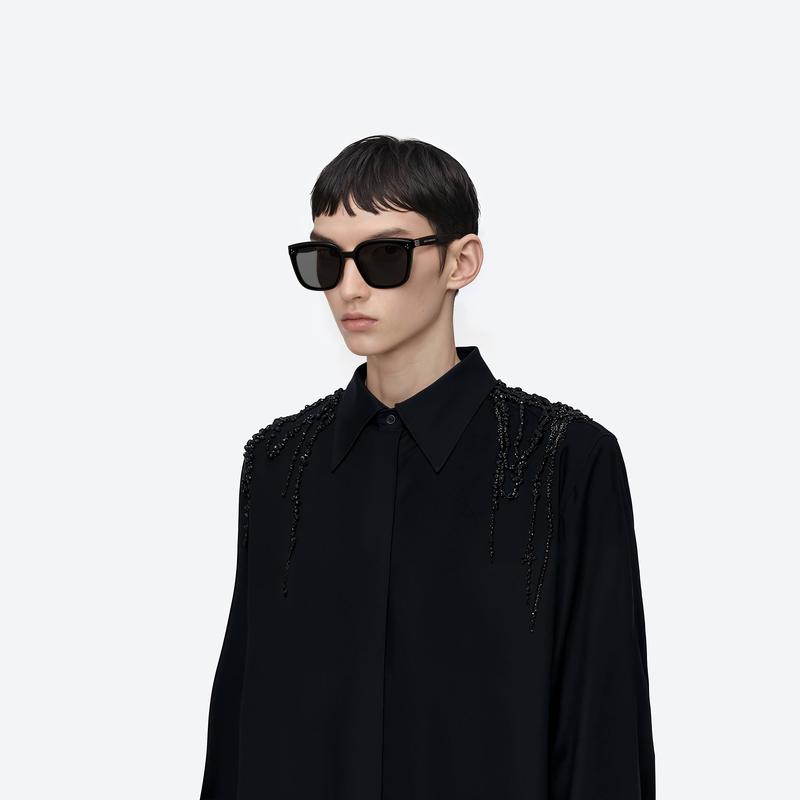 My Me 01 Black / Black