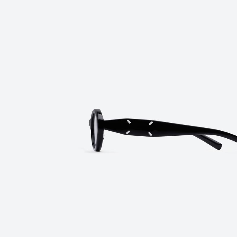 Maison Margiela – MM209 01 Black / Clear
