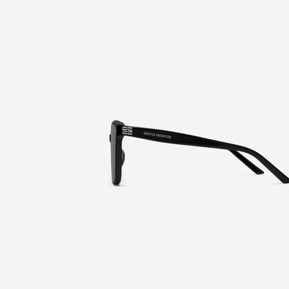 My Me 01 Black / Black
